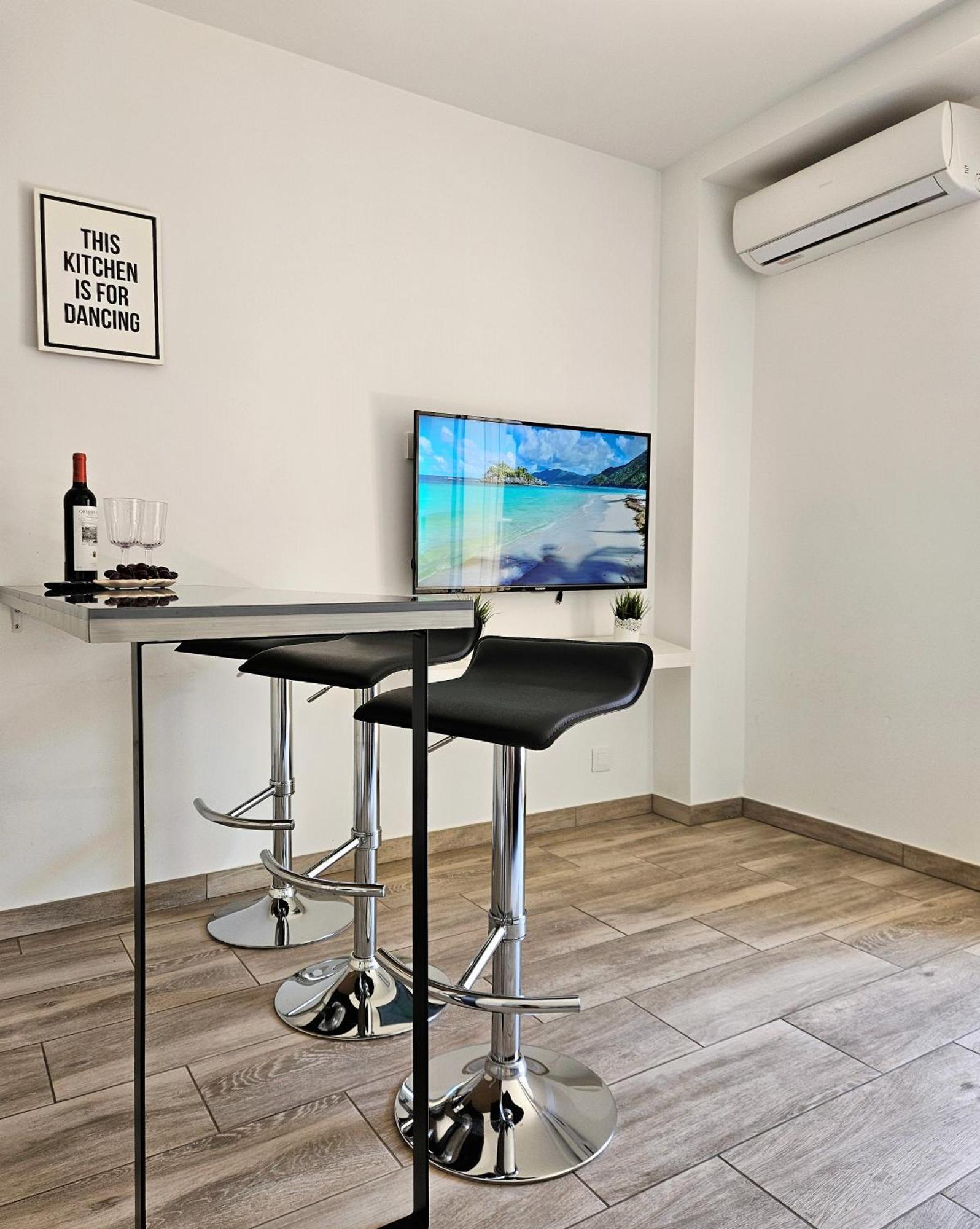 Sunshine Apartment ซานตาโปลา ภายนอก รูปภาพ