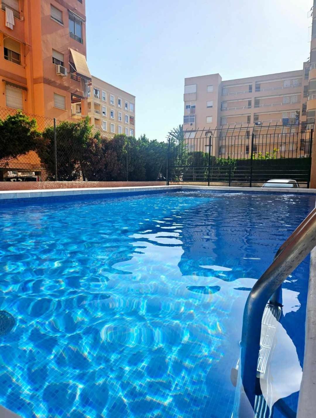 Sunshine Apartment ซานตาโปลา ภายนอก รูปภาพ